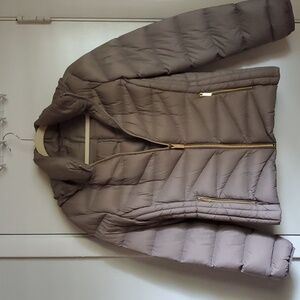 Ultra light weight down fill